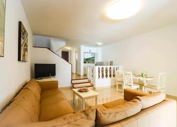 Rentaliday Garden Villa *