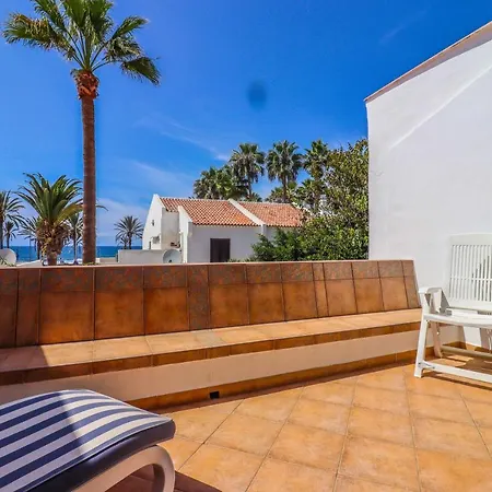 Vila Rentaliday Garden *